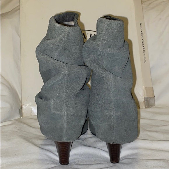 Steve Madden “Carlsen” Grey Suede Boots - Size 10 - Picture 5 of 5